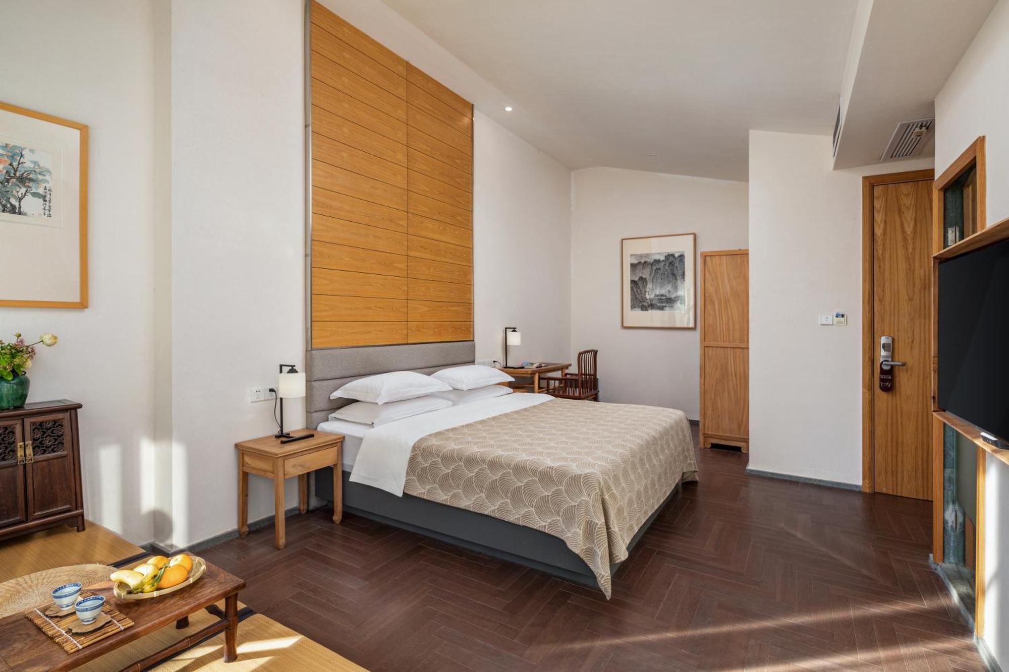 Guilin Heshe Lakeside Resort-Free Pick Up Service Stay Two Nights מראה חיצוני תמונה