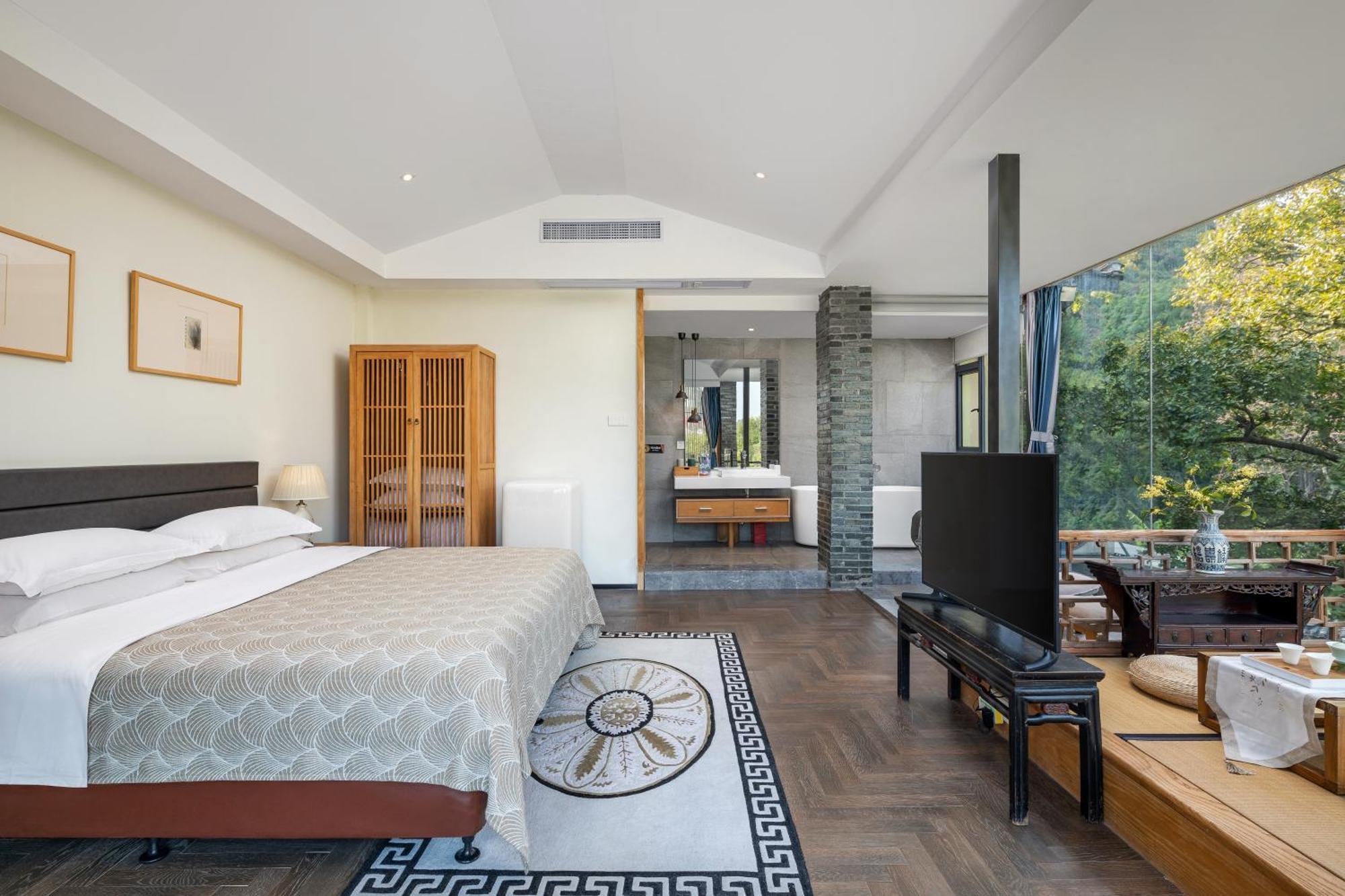 Guilin Heshe Lakeside Resort-Free Pick Up Service Stay Two Nights מראה חיצוני תמונה