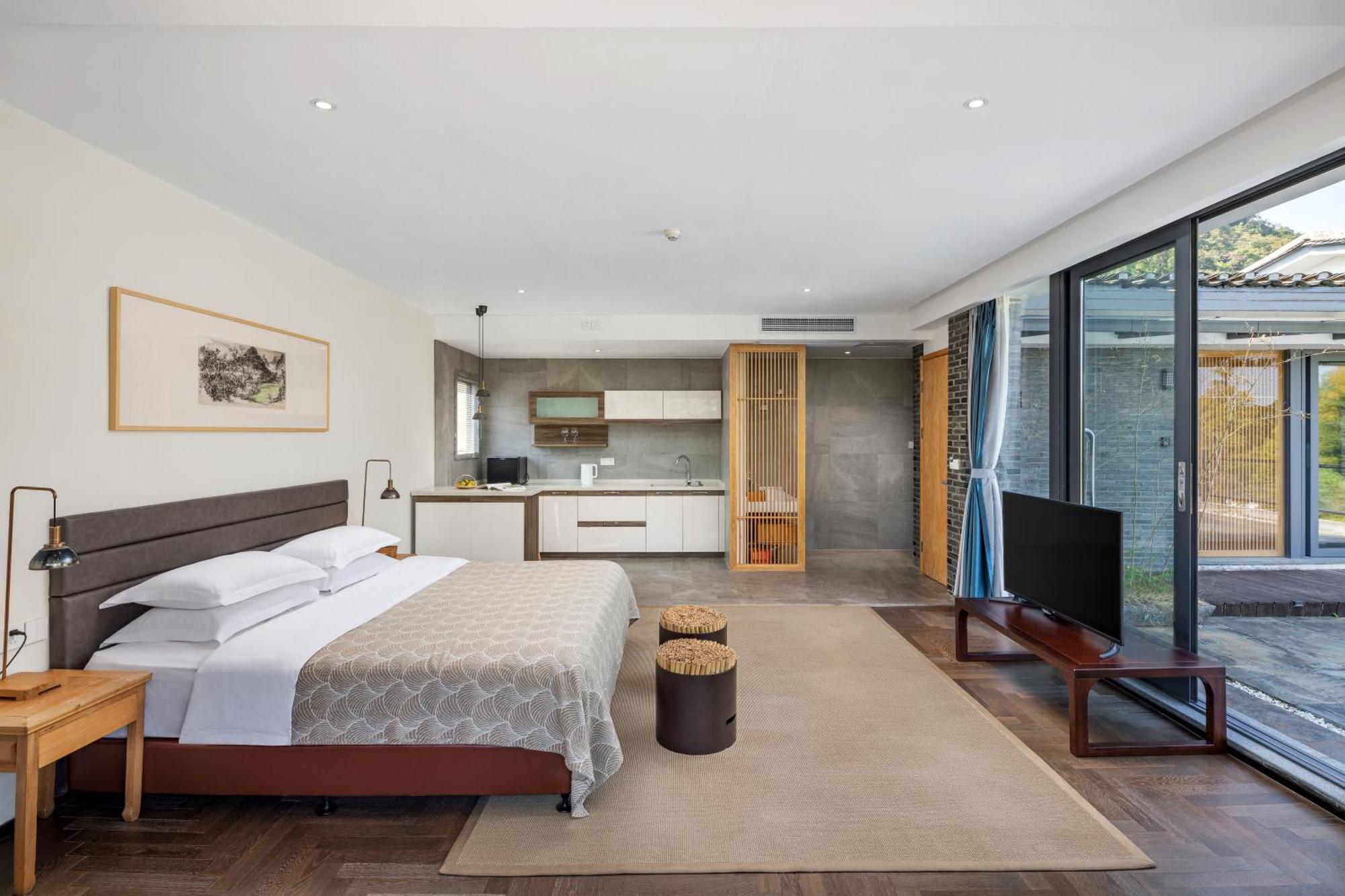 Guilin Heshe Lakeside Resort-Free Pick Up Service Stay Two Nights מראה חיצוני תמונה